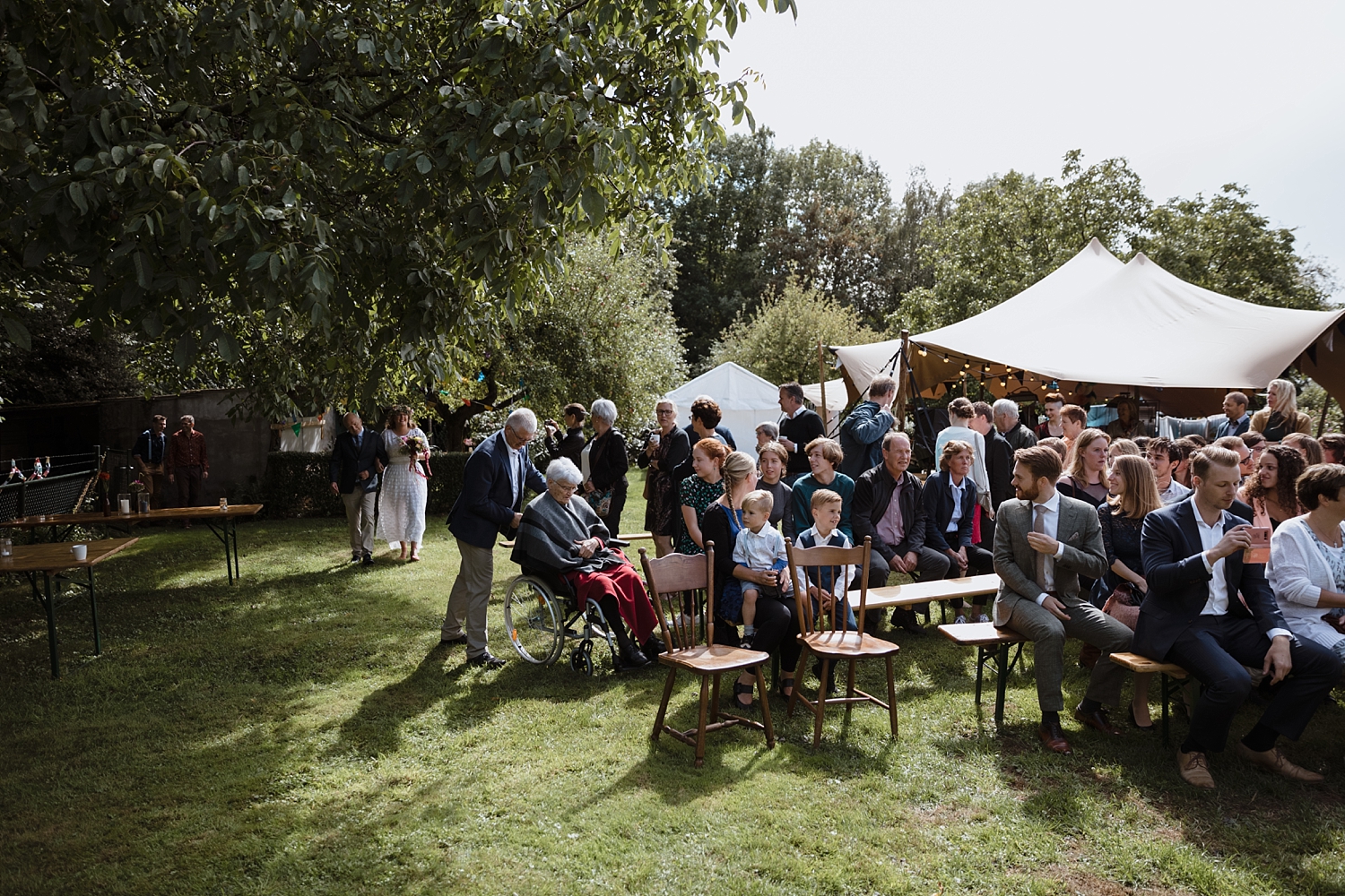 tuinbruiloft organiseren