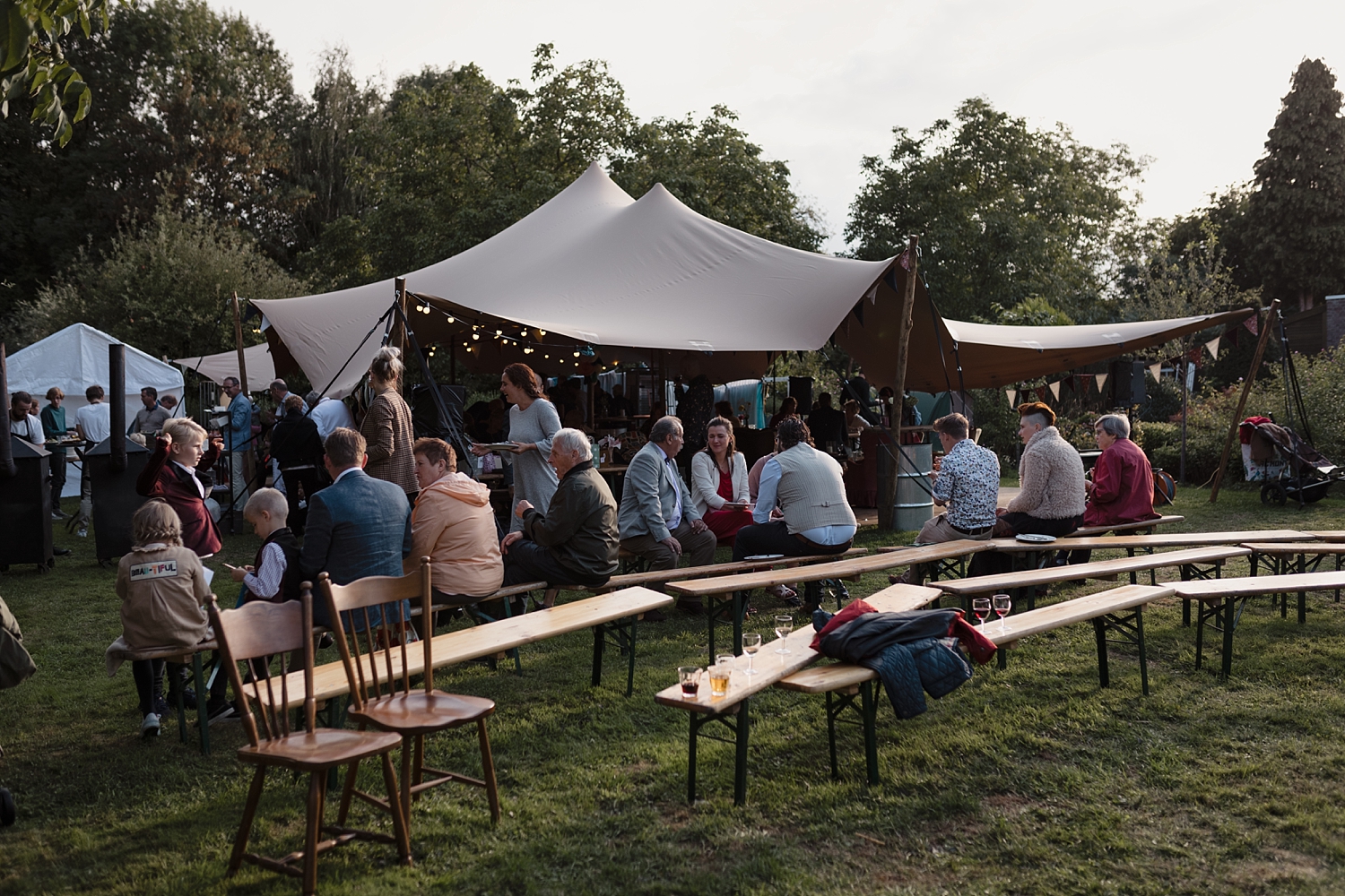 tuinbruiloft organiseren